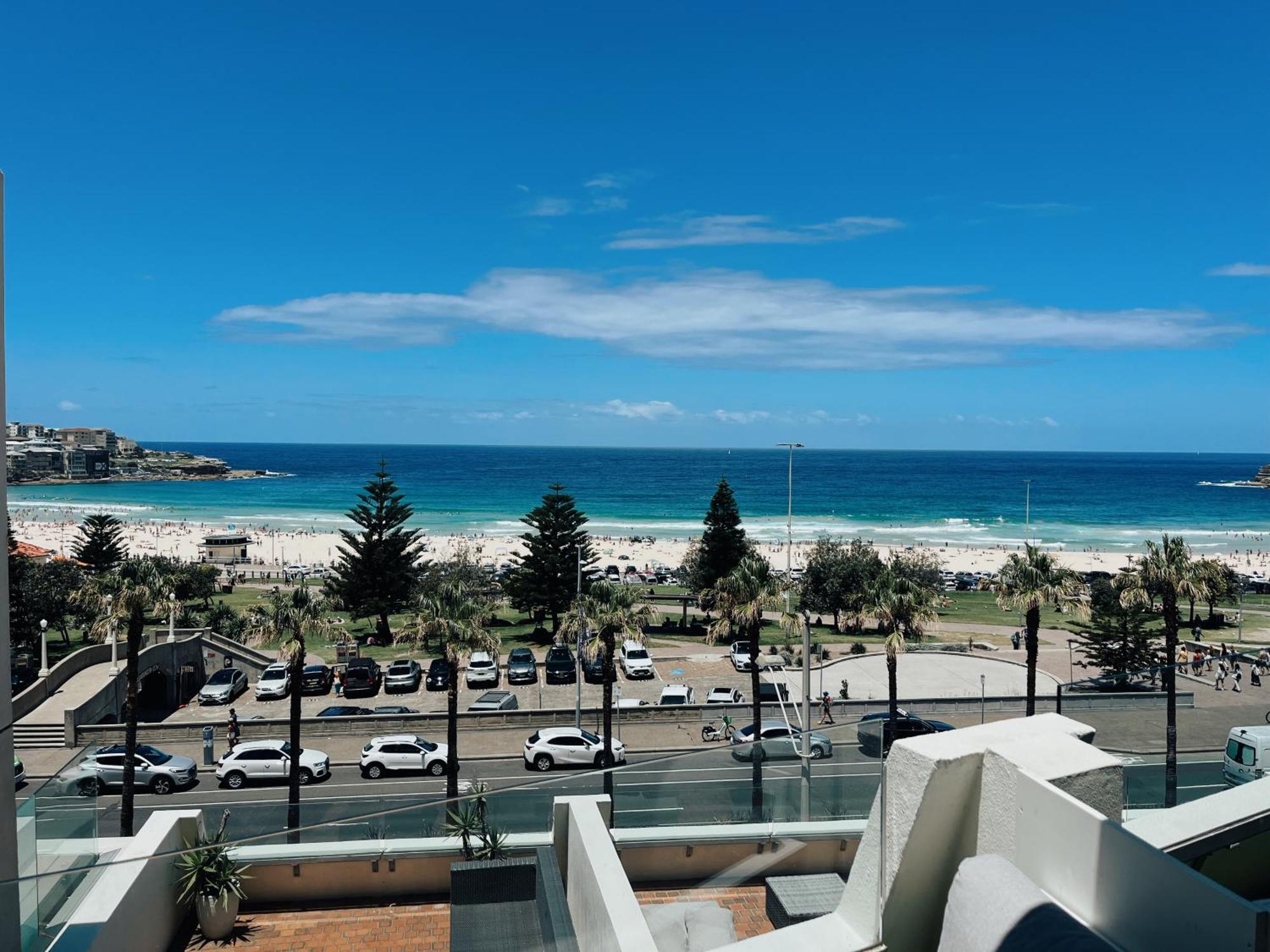 Bondi Beach Waves 2 Beachfront Apartment Сидни Екстериор снимка