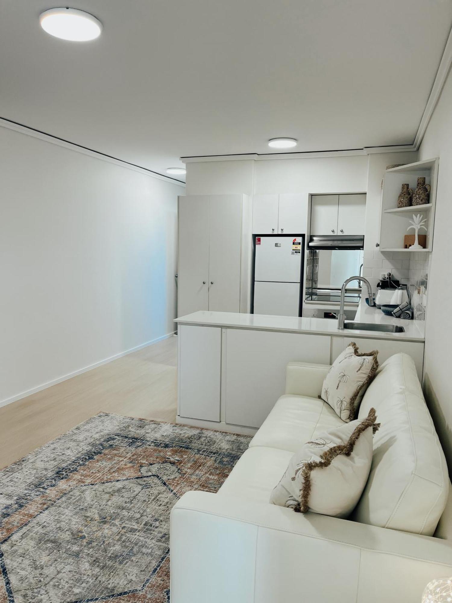 Bondi Beach Waves 2 Beachfront Apartment Сидни Екстериор снимка